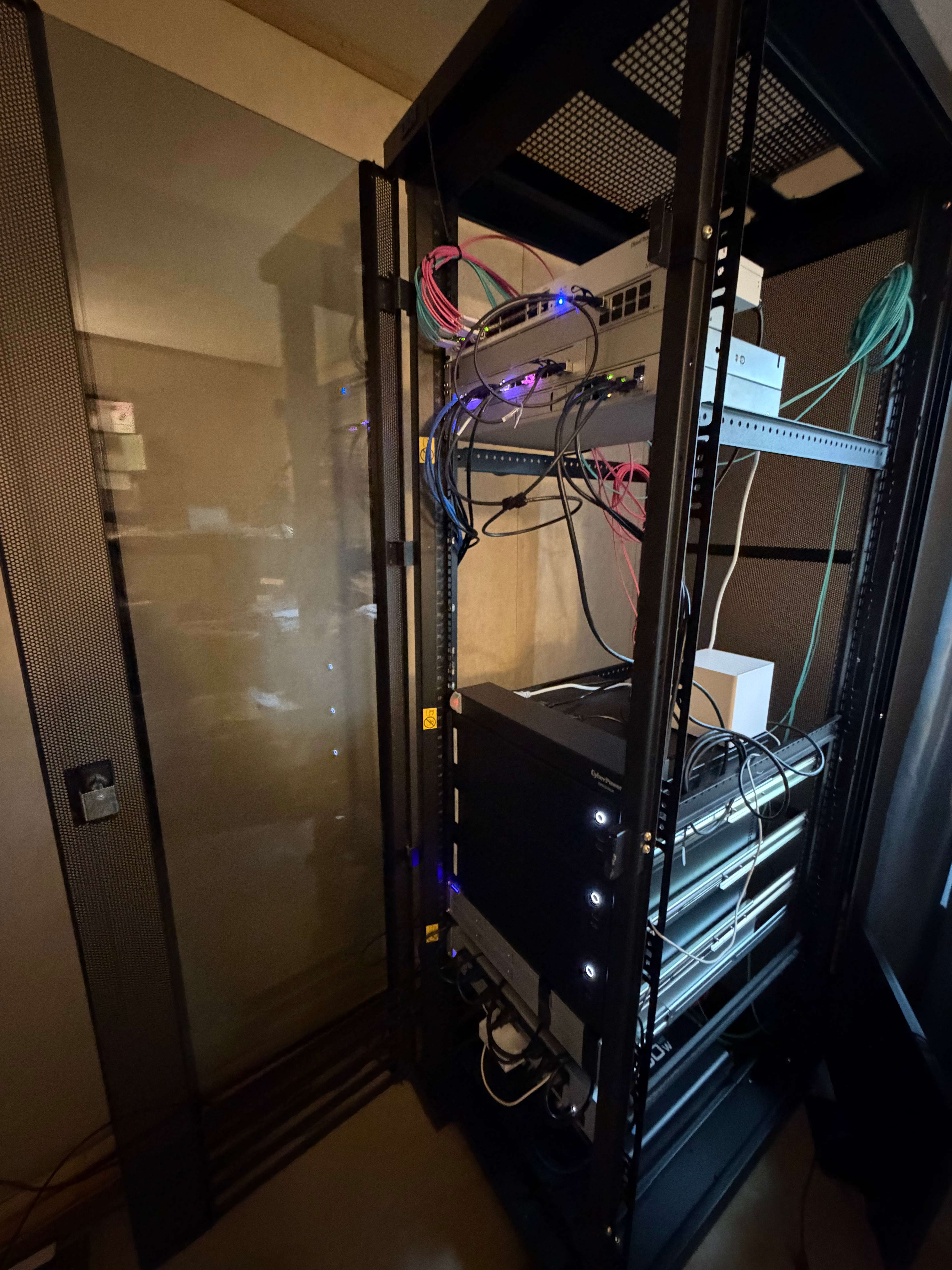 Hybrid-Cloud High Availability Homelab & Power Infrastructure - Image 1